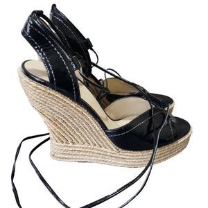 Sh157 JLO Ladies Black NWOT High Wedge Sandal Size 9